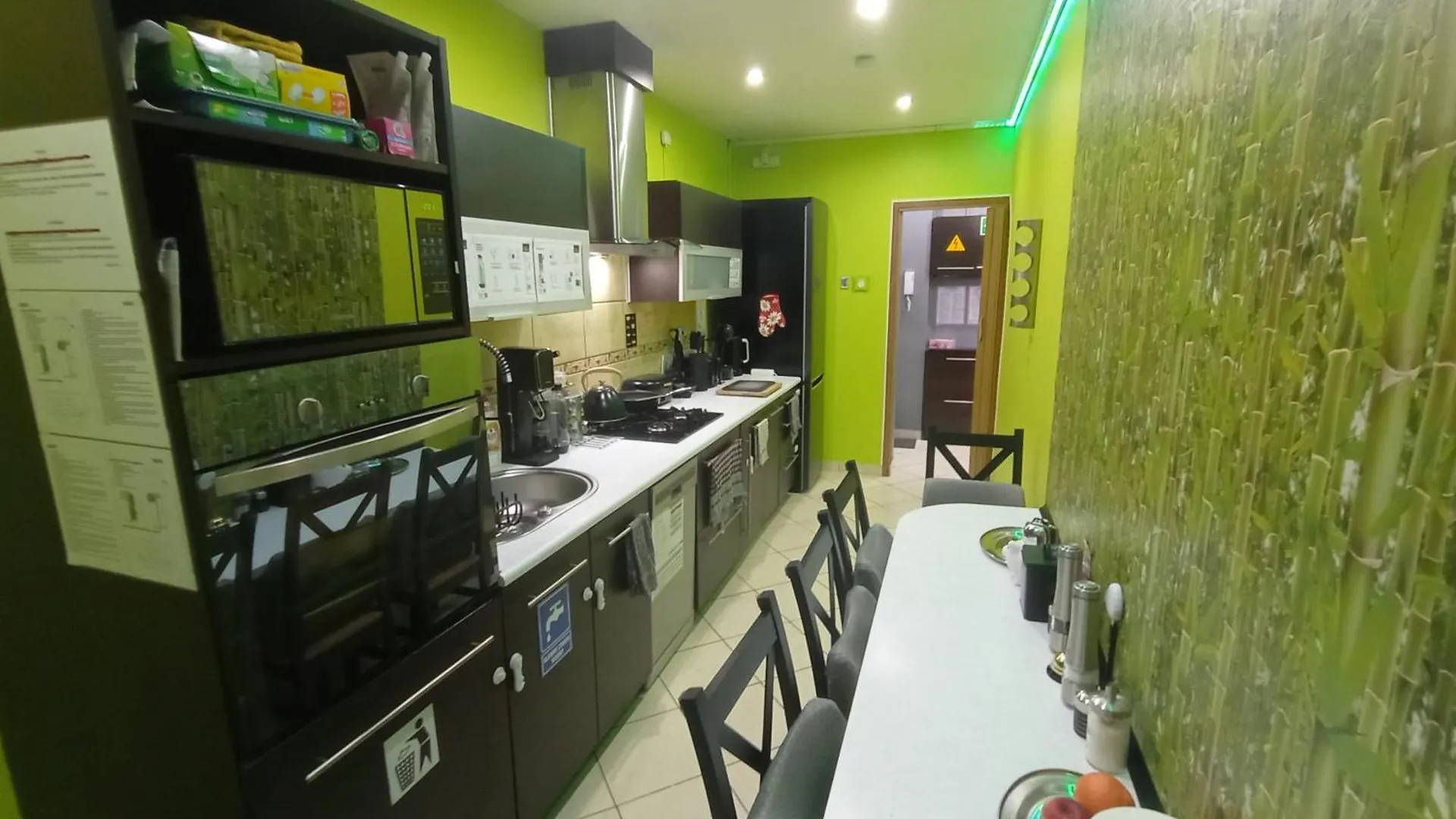 Apartament Venge -Cale Mieszkanie 46M2 Na Wylacznosc - Z Jedna Sypialnia I Jednym Sypialno-Salonem -3 Pietro Bez Windy- Rezerwacja Bez Karty Kredytowej-Klimatyzacja-Netflix-2 Lozeczka Dzieciece- Bezplatny Parking Publiczny Vratislav